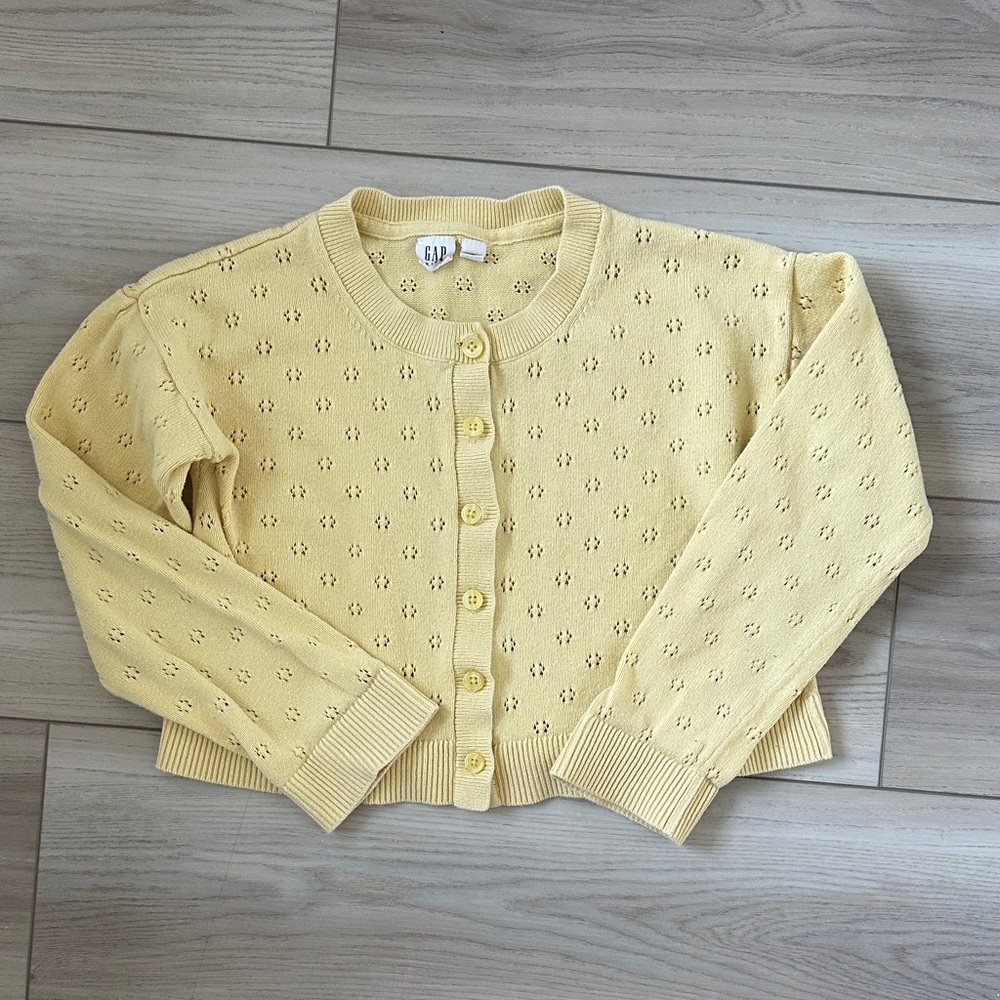 GAP cardigan girls L buttery yellow - perfect for Easter!